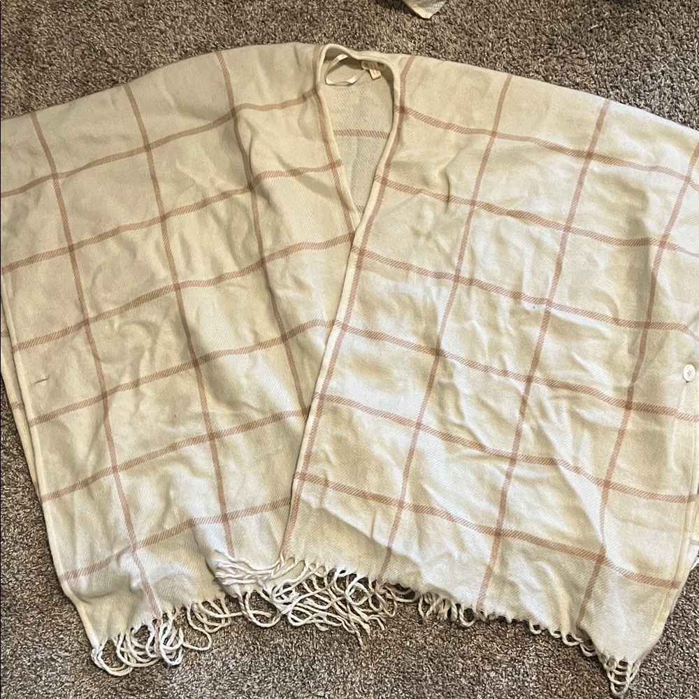 LC Lauren Conrad Cream and Tan Shawl